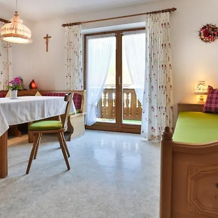 Haus Heimatglueck Apartment Schoenau am Koenigsee